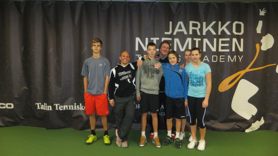 Неделя тенниса в Академии Jarkko Nieminen 