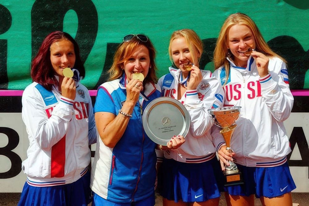 03 August 2016 - Russia's girls celebrate their win in Budapest. Photo: tennisfoto.ne